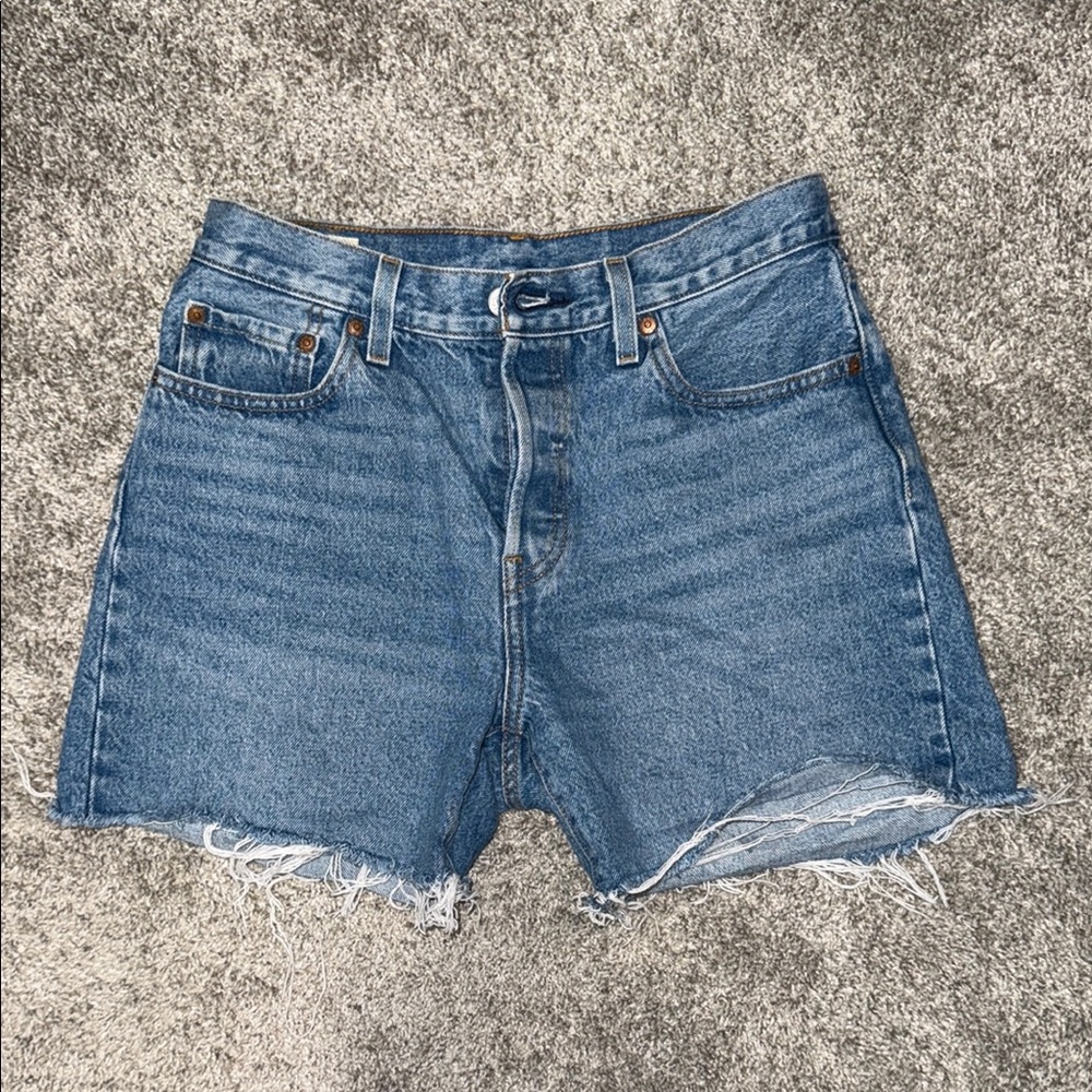 Levi 501 Classic Blue Denim Women's Shorts size 27